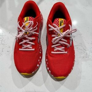 RunDisney 2025 Minnie Mouse Brooks Red Sneakers - Size 9